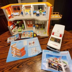Playmobil Large Hospital & Ambulance Set (City Life)